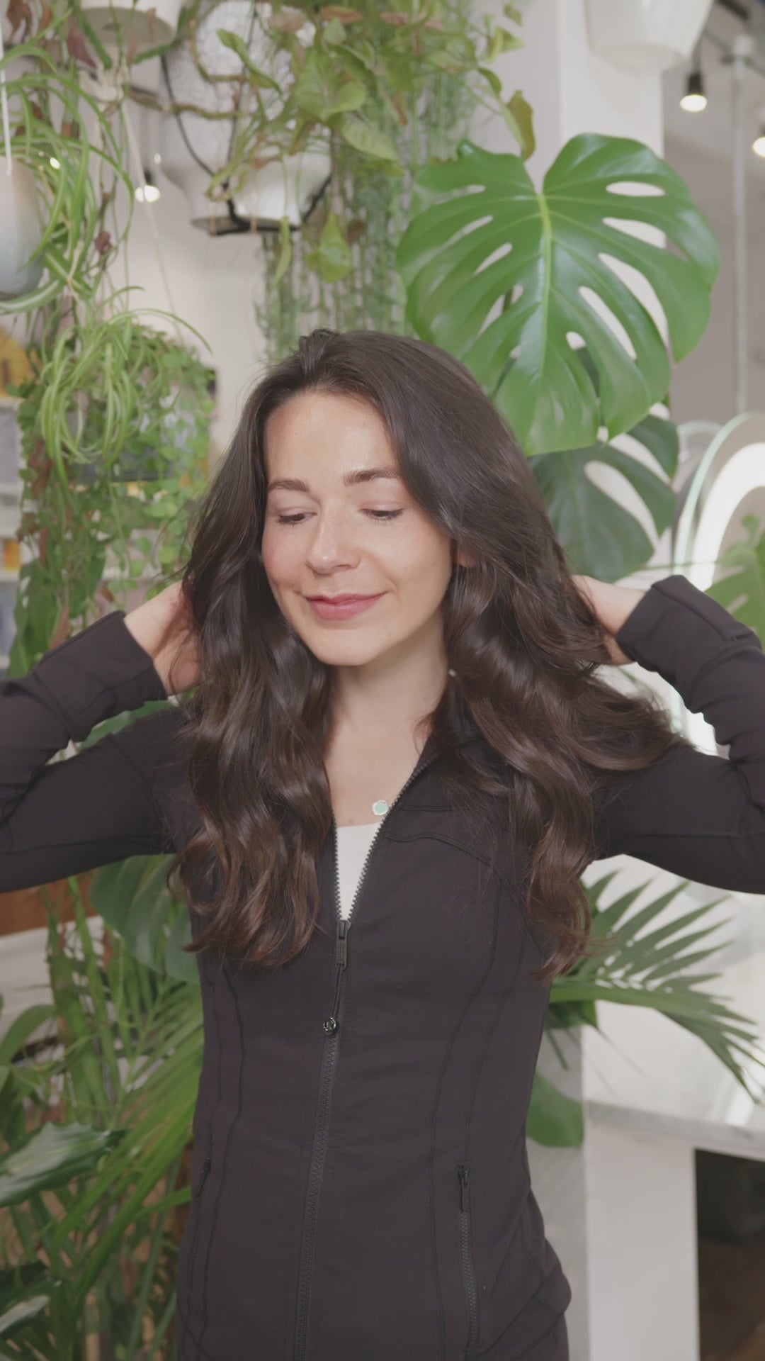 Load video: Elena Von London Hair and Beauty Salon